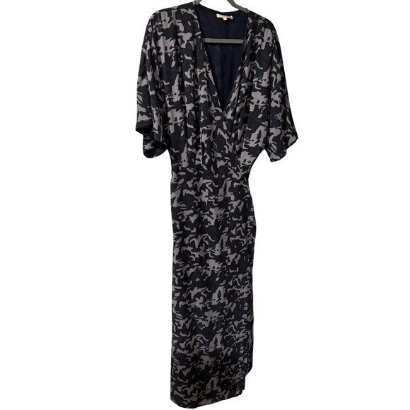 Elegant Black and Gray Maxi Dress - Picture 2 of 13